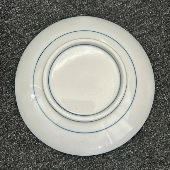 Blue and White Floral Plate - Picture 4 of 4